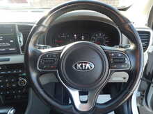 Kia Sportage CRDi First Edition 
