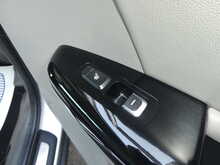 Kia Sportage CRDi First Edition 