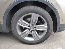 Volkswagen Tiguan TSI SEL 