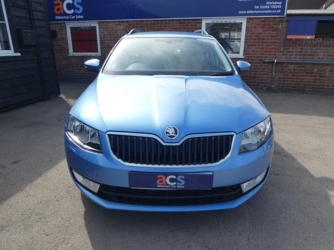 2.0 TDI Elegance Estate 5dr Diesel DSG Euro 5 (s/s) (150 ps)