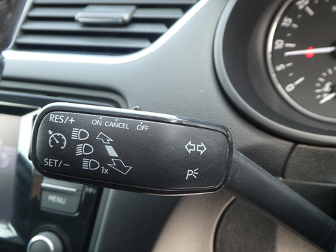 2.0 TDI Elegance Estate 5dr Diesel DSG Euro 5 (s/s) (150 ps)