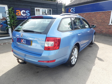 2.0 TDI Elegance Estate 5dr Diesel DSG Euro 5 (s/s) (150 ps)