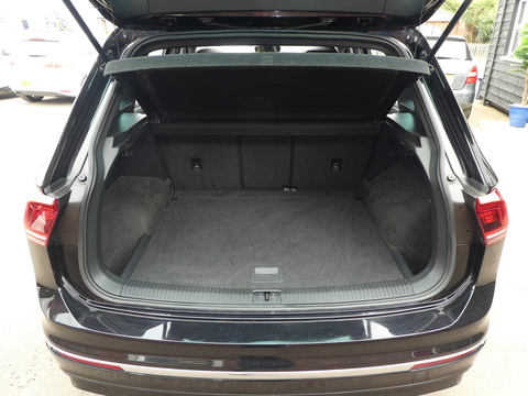 2.0 TDI R-Line SUV 5dr Diesel DSG 4Motion Euro 6 (s/s) (150 ps)