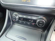 Mercedes-Benz CLA CLA220d AMG Line 