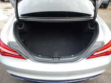 Mercedes-Benz CLA CLA220d AMG Line 