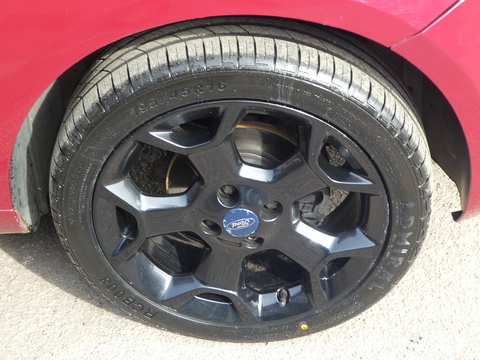 1.2 Zetec Hatchback 3dr Petrol Manual Euro 4 (69 ps)