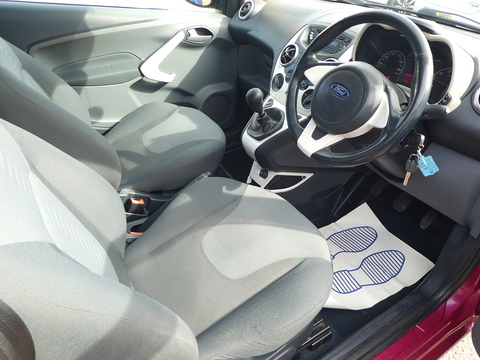 1.2 Zetec Hatchback 3dr Petrol Manual Euro 4 (69 ps)