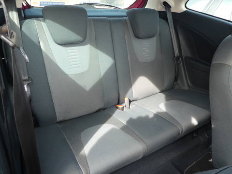 1.2 Zetec Hatchback 3dr Petrol Manual Euro 4 (69 ps)