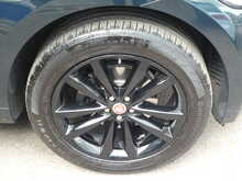 Jaguar F-PACE D180 R-Sport 