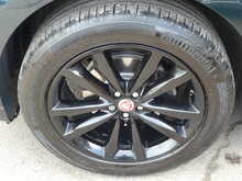 Jaguar F-PACE D180 R-Sport 