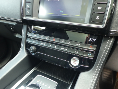 2.0 D180 R-Sport SUV 5dr Diesel Auto AWD Euro 6 (s/s) (180 ps)