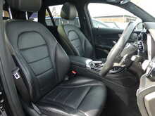 Mercedes-Benz GLC GLC250d AMG Line 