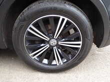 Volkswagen Tiguan TDI SE Navigation 
