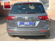 Volkswagen Tiguan TDI SE Navigation 