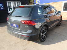 Volkswagen Tiguan TDI SE Navigation 