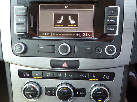 2.0 TDI BlueMotion Tech Executive Saloon 4dr Diesel Manual Euro 5 (s/s) (140 ps)