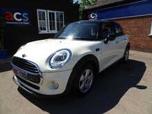 MINI Hatch Cooper 