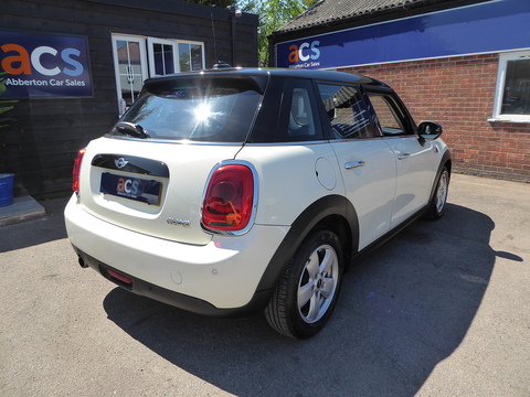1.5 Cooper Hatchback 5dr Petrol Manual Euro 6 (s/s) (136 ps)