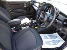 MINI Hatch Cooper 