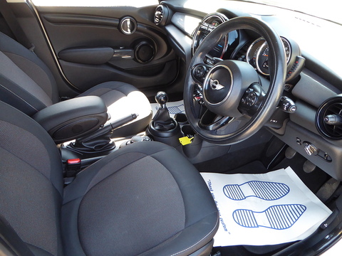 1.5 Cooper Hatchback 5dr Petrol Manual Euro 6 (s/s) (136 ps)