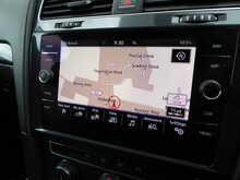 Volkswagen Golf TSI SE Nav 