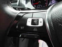 Volkswagen Golf TSI SE Nav 