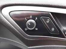 Volkswagen Golf TSI SE Nav 