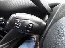 Peugeot 2008 BlueHDi Active 