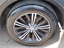Volkswagen Tiguan TDI BlueMotion Tech SE Navigation 