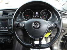 Volkswagen Tiguan TDI BlueMotion Tech SE Navigation 