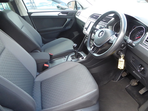 2.0 TDI BlueMotion Tech SE Navigation SUV 5dr Diesel Manual 4Motion Euro 6 (s/s) (150 ps)