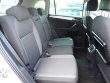 Ulez Free, Car Play/ Mirror Link, Sat Nav, Cruise Assist, Front and Rear Sensors