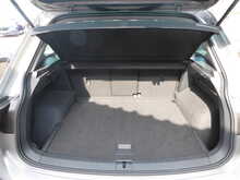 Ulez Free, Car Play/ Mirror Link, Sat Nav, Cruise Assist, Front and Rear Sensors