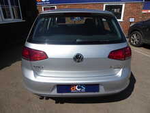 Volkswagen Golf TDI BlueMotion Tech SE 