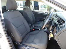 Volkswagen Golf TDI BlueMotion Tech SE 