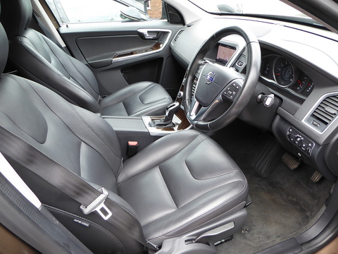 2.0 D4 SE Nav SUV 5dr Diesel Auto Euro 6 (s/s) (190 ps)