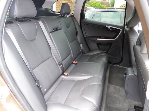 2.0 D4 SE Nav SUV 5dr Diesel Auto Euro 6 (s/s) (190 ps)