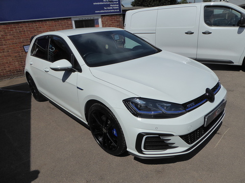 1.4 TSI 8.7kWh GTE Hatchback 5dr Petrol Plug-in Hybrid DSG Euro 6 (s/s) (204 ps)