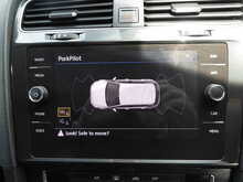 Volkswagen Golf TDI SE Nav 