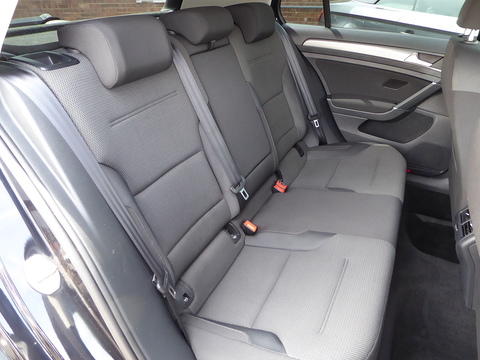 1.6 TDI SE Nav Hatchback 5dr Diesel Manual Euro 6 (s/s) (115 ps)
