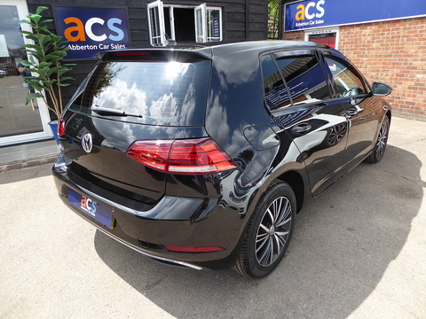 1.6 TDI SE Nav Hatchback 5dr Diesel Manual Euro 6 (s/s) (115 ps)