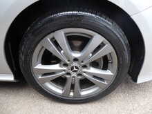 Mercedes-Benz B Class B180 Exclusive Edition 