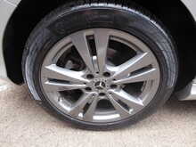 Mercedes-Benz B Class B180 Exclusive Edition 