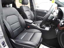 Mercedes-Benz B Class B180 Exclusive Edition 