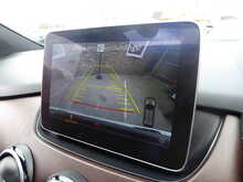 Mercedes-Benz B Class B180 Exclusive Edition 