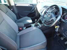 Volkswagen Tiguan TDI BlueMotion Tech SE Navigation 