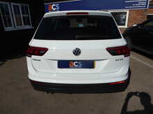 Volkswagen Tiguan TDI BlueMotion Tech SE Navigation 