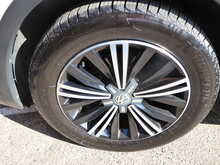 Volkswagen Tiguan TDI BlueMotion Tech SE Navigation 