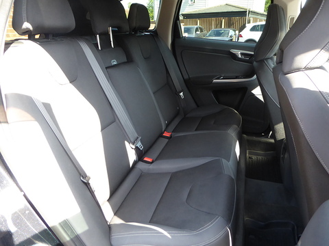 2.0 D4 SE Nav SUV 5dr Diesel Manual Euro 6 (s/s) (181 ps)
