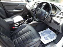 Mitsubishi L200 DI-D DC Barbarian 